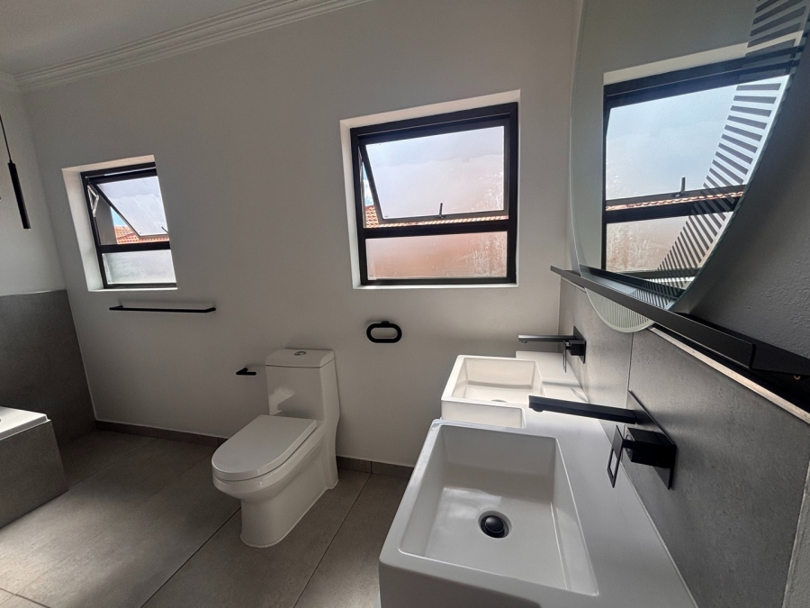 3 Bedroom Property for Sale in Wilkoppies North West